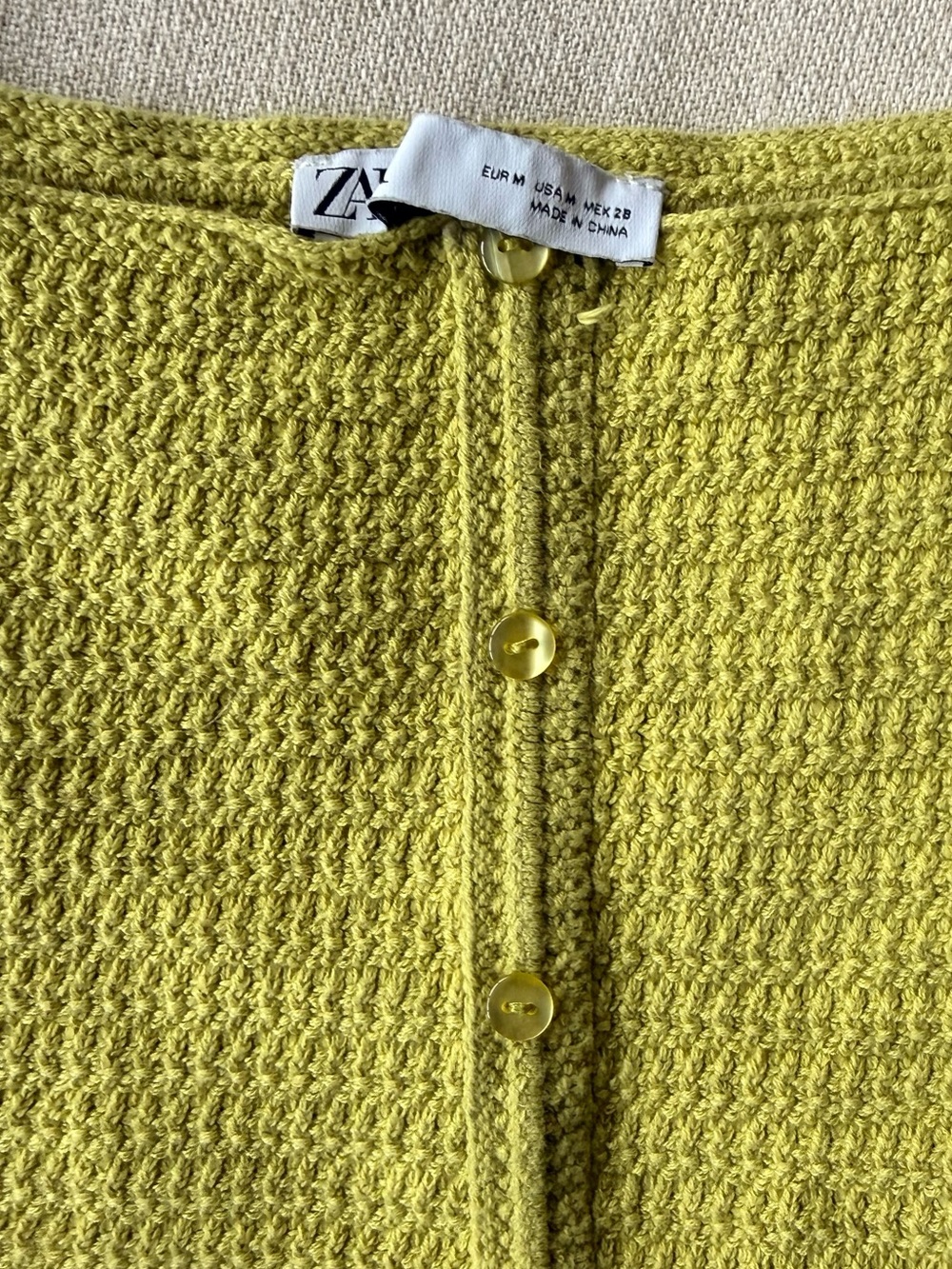 Zara Button-Front Cropped Knit Top in Lime - Picture 4 of 4